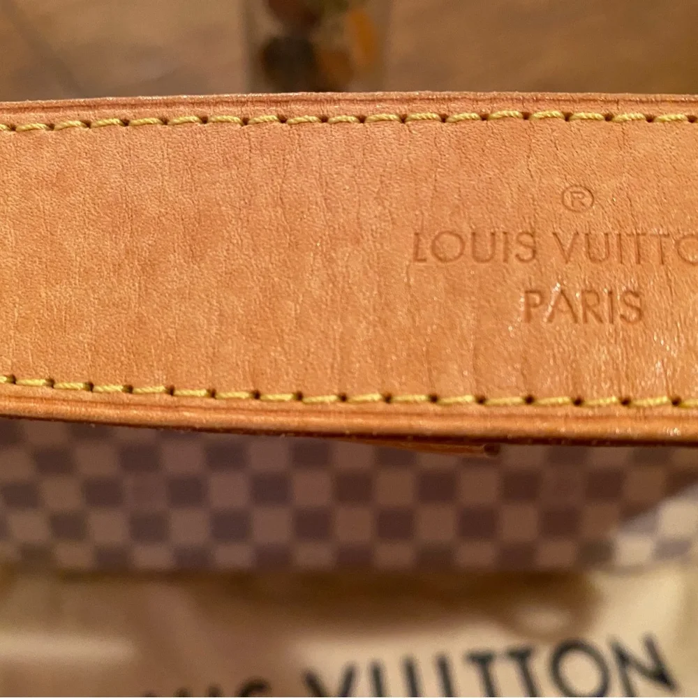 Louis Vuitton Graceful PM Handbag - Picture 10 of 16
